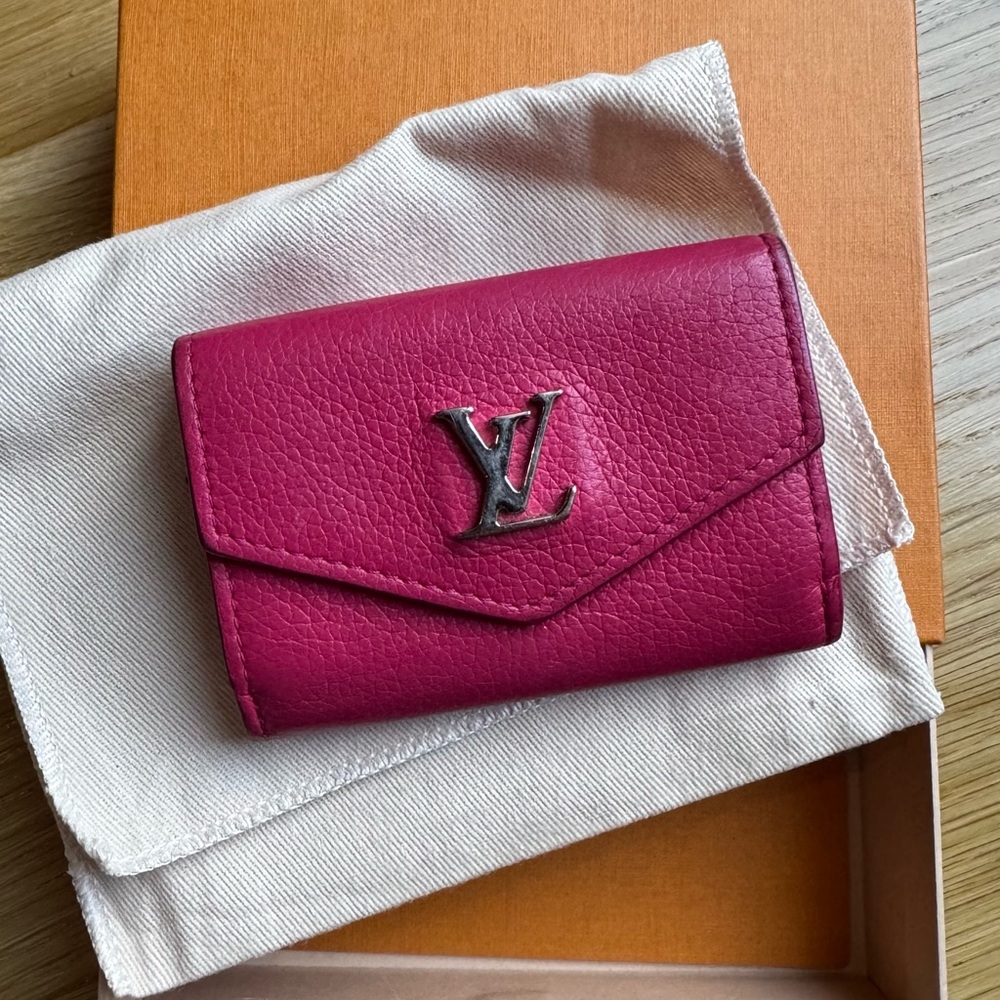Authentic Louis Vuitton Lockmini Wallet